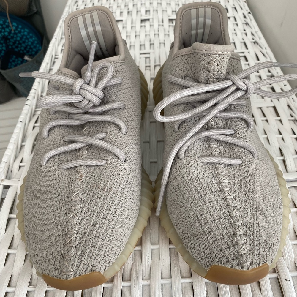 Yeezy sneakers size 51/2